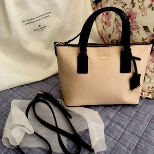 Kate Spade Tan/Black Crossbody Purse W/Dust Bag